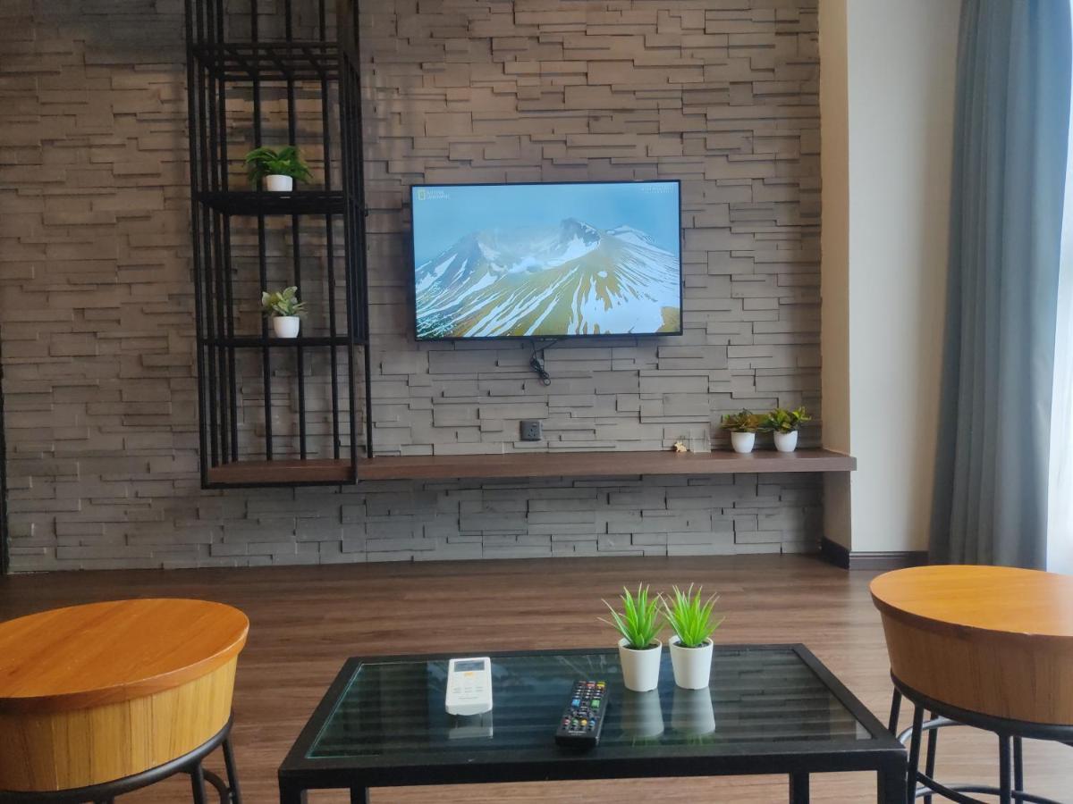Exclusive Business Suite @ M Summit 191 Джордж Таун Екстериор снимка