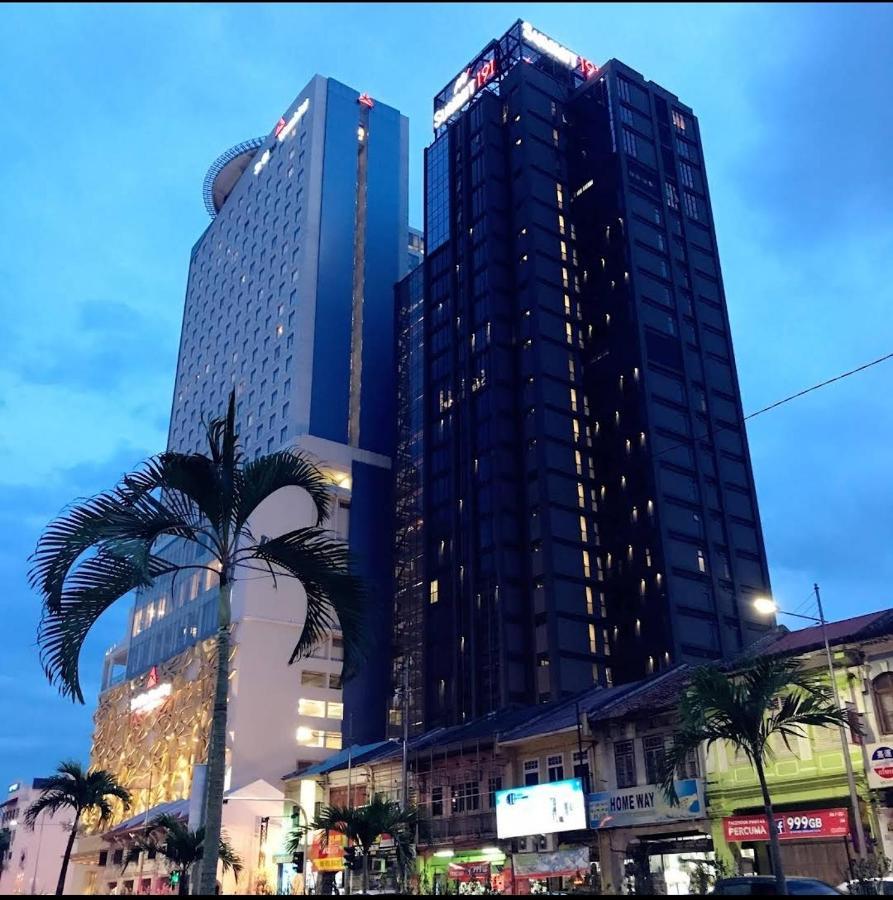Exclusive Business Suite @ M Summit 191 Джордж Таун Екстериор снимка
